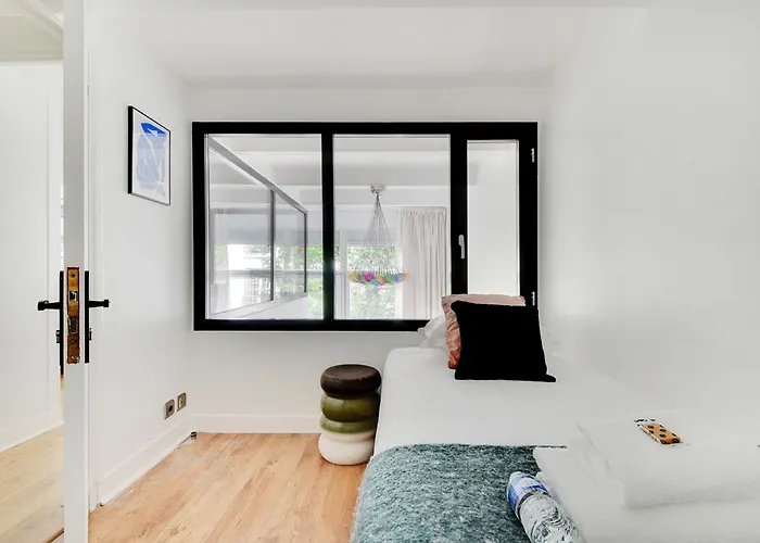 Amazing Loft 2br - Eiffel Tower 파리